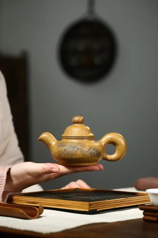 Yixing Zisha Teapot Handcrafted Artisan Golden Clay Wood-Fired 8