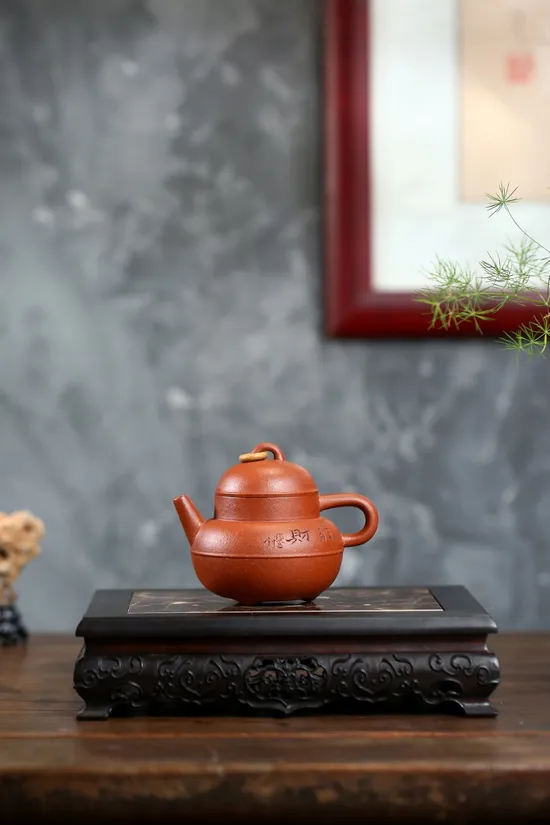 Yixing Clay Teapot | Handcrafted Artisan Teapot by Ke Junfen 4