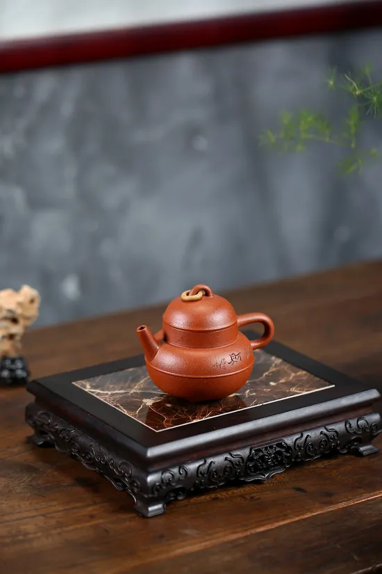 Yixing Clay Teapot | Handcrafted Artisan Teapot by Ke Junfen 5