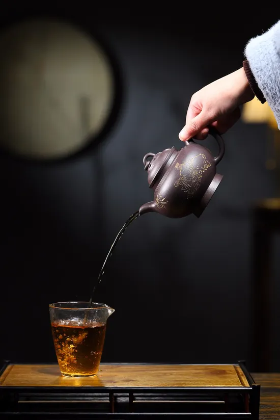 Yixing Clay Teapot | Handcrafted Zisha Pottery by Artist Wang Chunhong 4