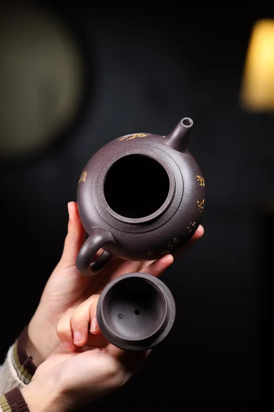 Yixing Clay Teapot | Handcrafted Zisha Pottery by Artist Wang Chunhong 5