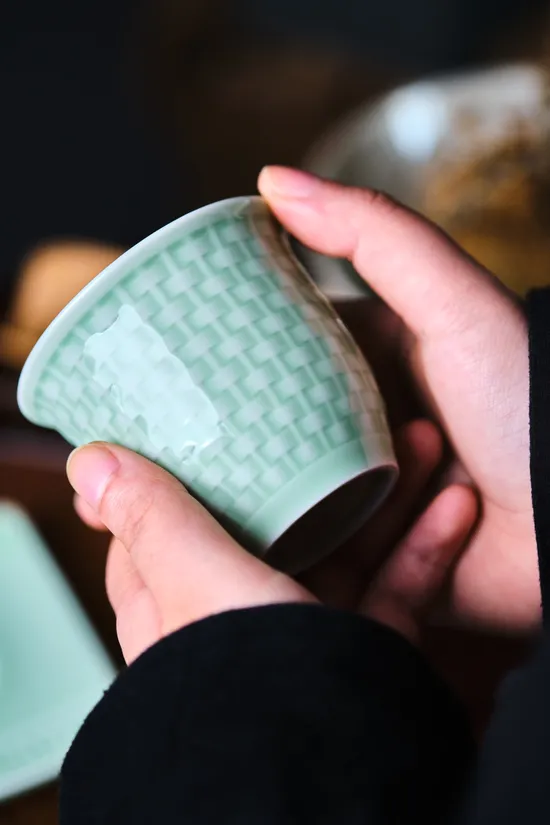 Premium Yixing Teapot | Handcrafted Zisha Clay Teapot & Bamboo Design 2