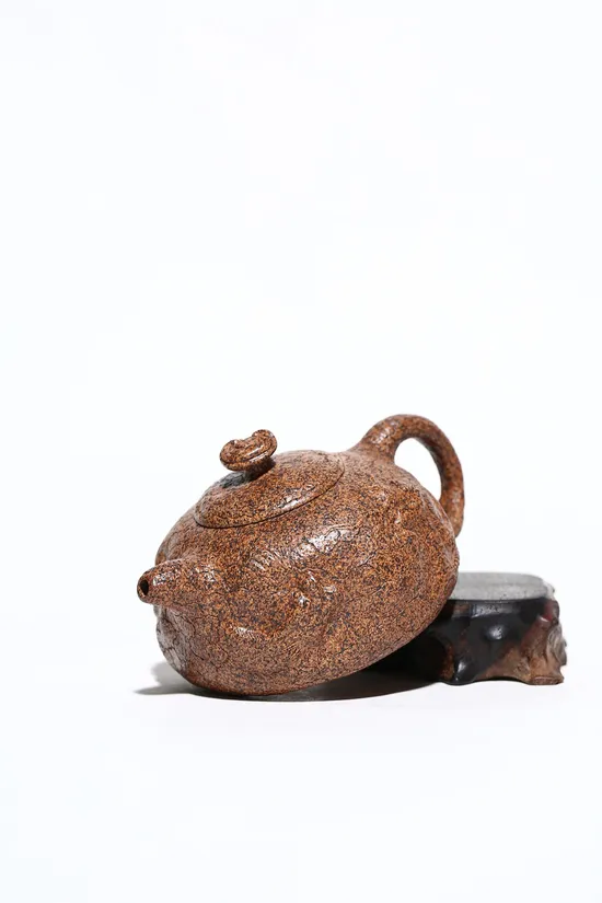 Hidden Dragon Gong Chun Yixing Teapot | Master Yao Huajun | Artisan Crafted 2