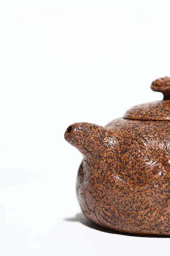 Hidden Dragon Gong Chun Yixing Teapot | Master Yao Huajun | Artisan Crafted 3