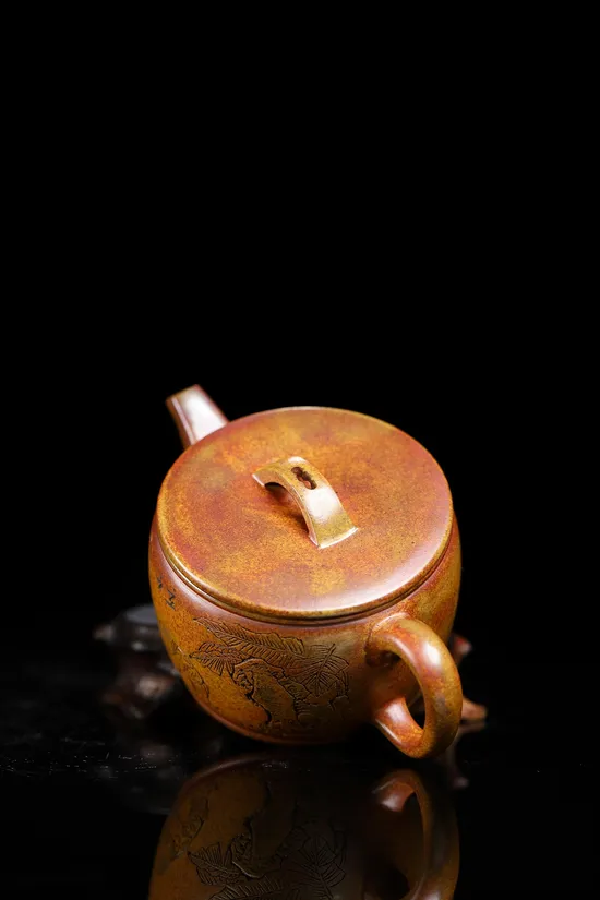 Yixing Zisha Teapot - Master Zhou Jianchun's Hanwa Artistry 4