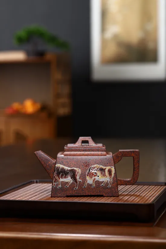 Premium Yixing Clay Teapot | Collectible Handcrafted Dragon Bone Gold Sand 4