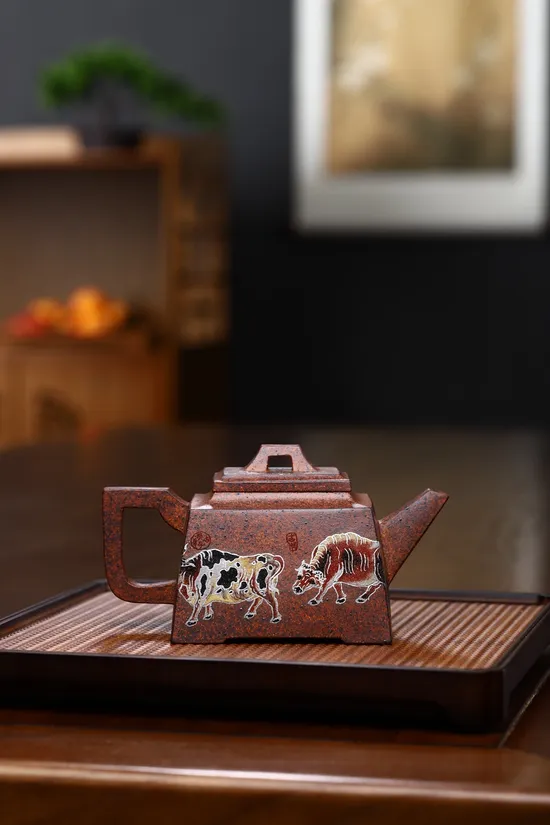 Premium Yixing Clay Teapot | Collectible Handcrafted Dragon Bone Gold Sand 5