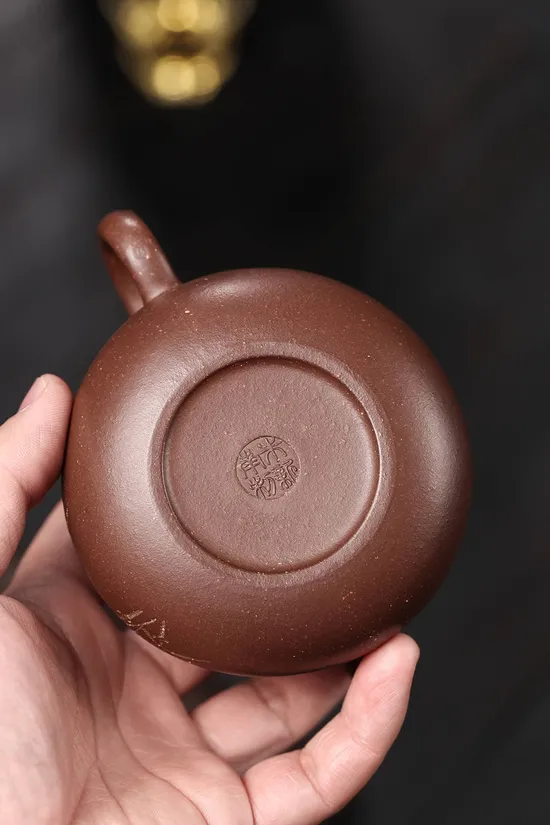 Master-Crafted Yixing Teapot | Artisan Zisha Clay Pot 1