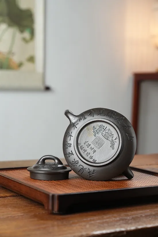 Handcrafted Yixing Zisha Teapot | Ancient Clay Artistry 6