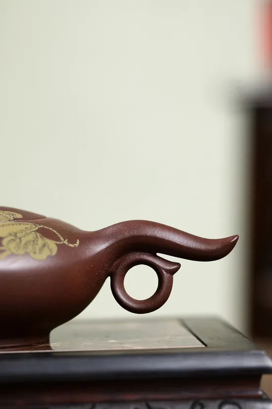 Premium Yixing Teapot | Handcrafted Clay Artisan Pottery 5