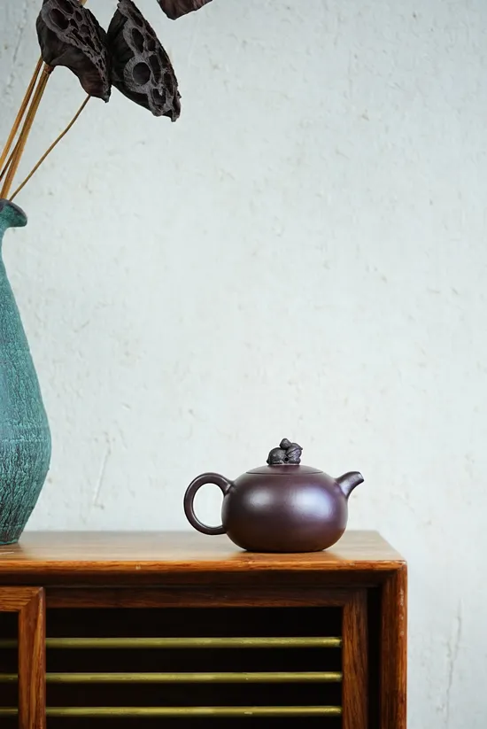 Yixing Zisha Teapot - Jade Rabbit Round Pearl by Zhou Lianghong 3