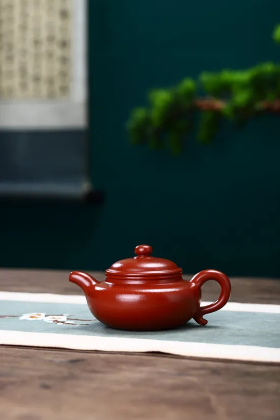 Artisan Yixing Clay Teapot - Classic Design & Premium Craftsmanship 1