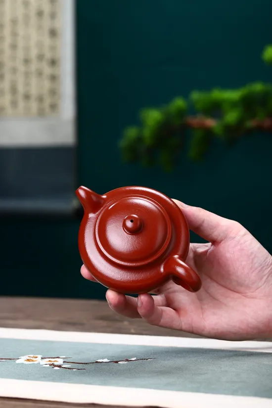 Artisan Yixing Clay Teapot - Classic Design & Premium Craftsmanship 7
