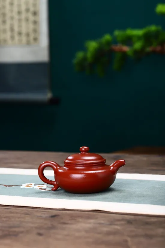 Artisan Yixing Clay Teapot - Classic Design & Premium Craftsmanship 8