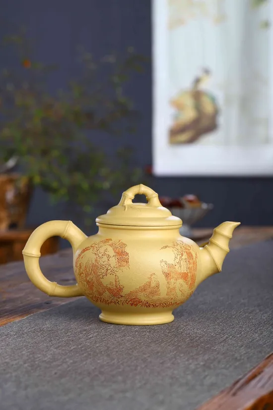 Handcrafted Yixing Teapot by Master He Qixian - Award-Winning Artistry $6600 3