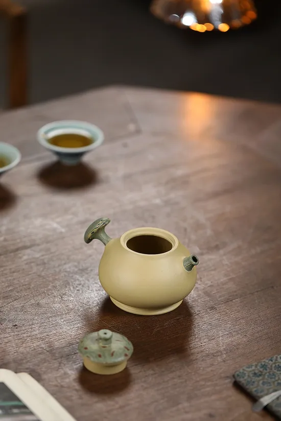 Yixing Zisha Teapot - Golden Fish Artistry, Premium Clay 1440CNY 4