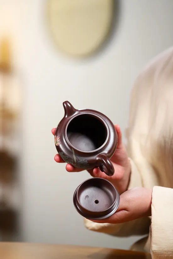 Yixing Zisha Teapot | Antique Clay Teapot | Yang Junbao Artisan Craft 1