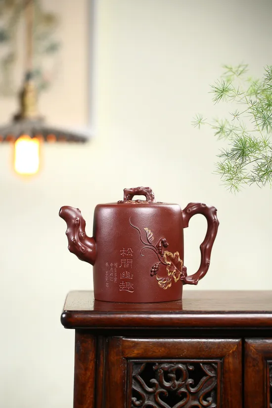 Zisha Teapots: Squirrel and Vine Trunk | 3900 CNY 1