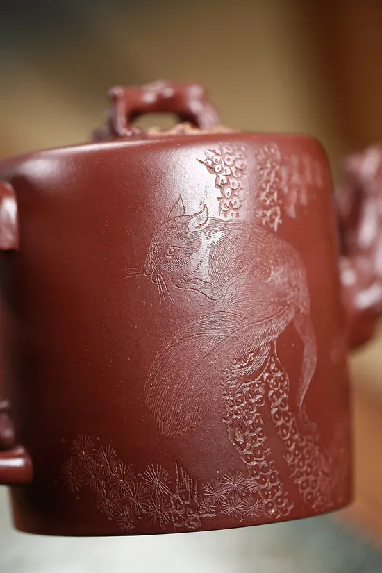 Zisha Teapots: Squirrel and Vine Trunk | 3900 CNY 3
