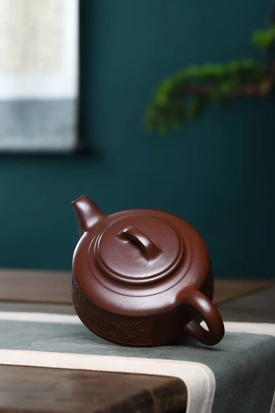 Yixing Zisha Teapot | Handcrafted Collectible Clay Teapots 6