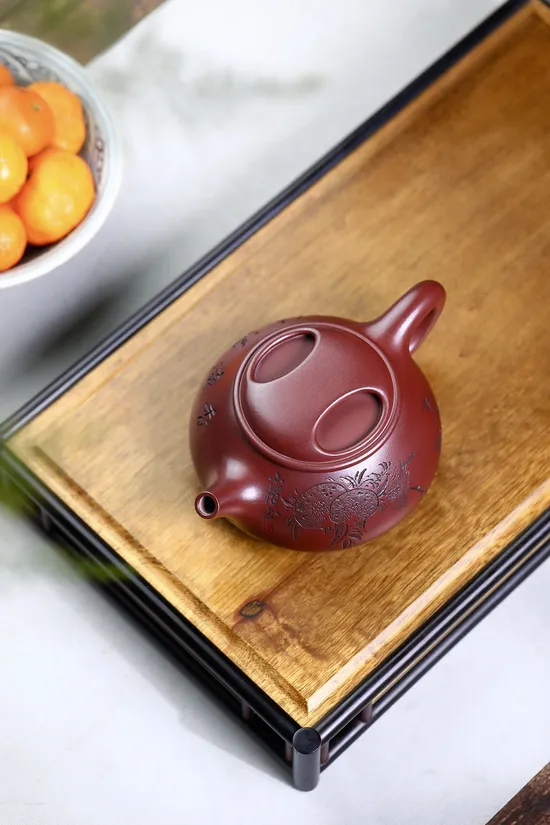 Handcrafted Yixing Teapot - Masters Collaboration & Collector's Item 2
