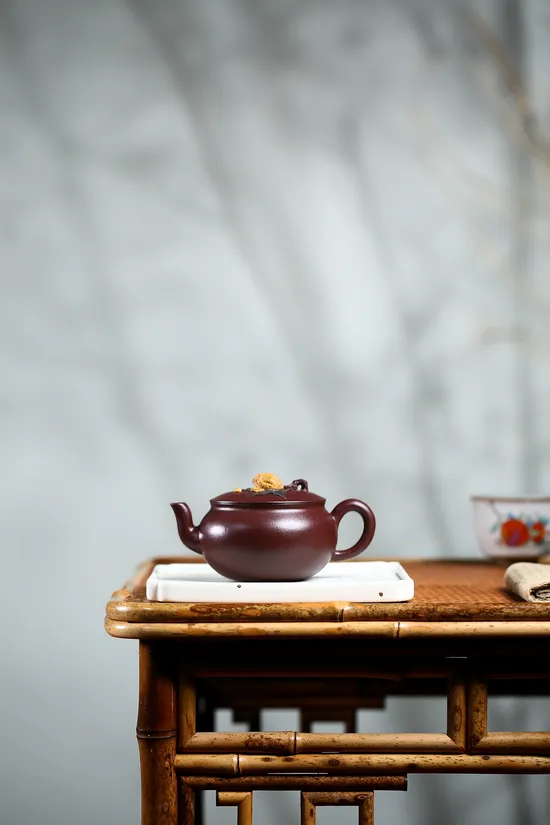 Mastercrafted Yixing Zisha Teapot | Artisan Clay Teapot Collection 4