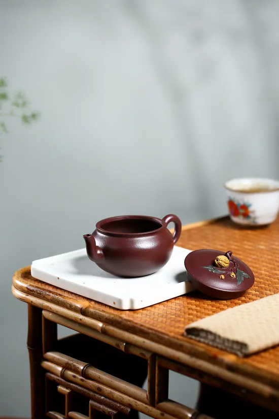 Mastercrafted Yixing Zisha Teapot | Artisan Clay Teapot Collection 7