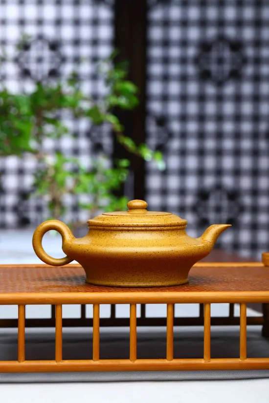 Premium Yixing Zisha Teapot | Artisan-Crafted Purple Clay Teapot 5