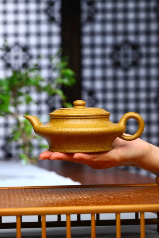 Premium Yixing Zisha Teapot | Artisan-Crafted Purple Clay Teapot 6