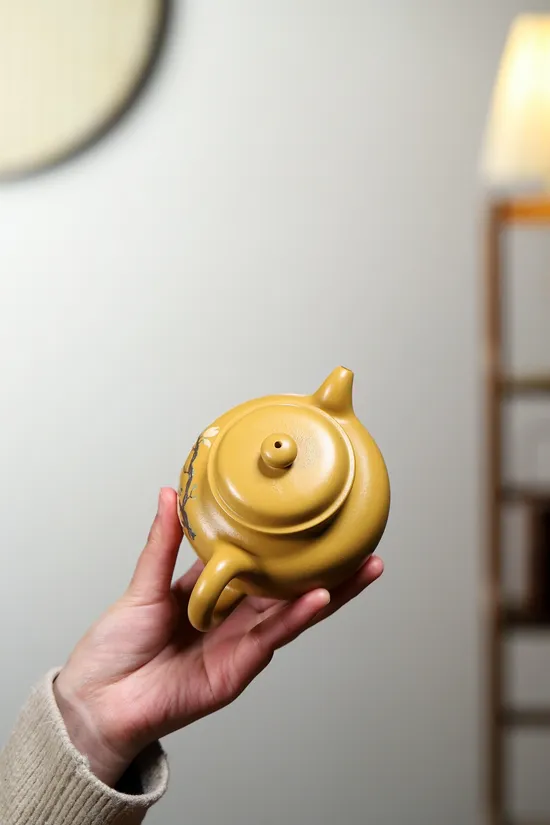 Premium Yixing Zisha Teapot | Golden Vermilion Clay | Handcrafted Collectible 1