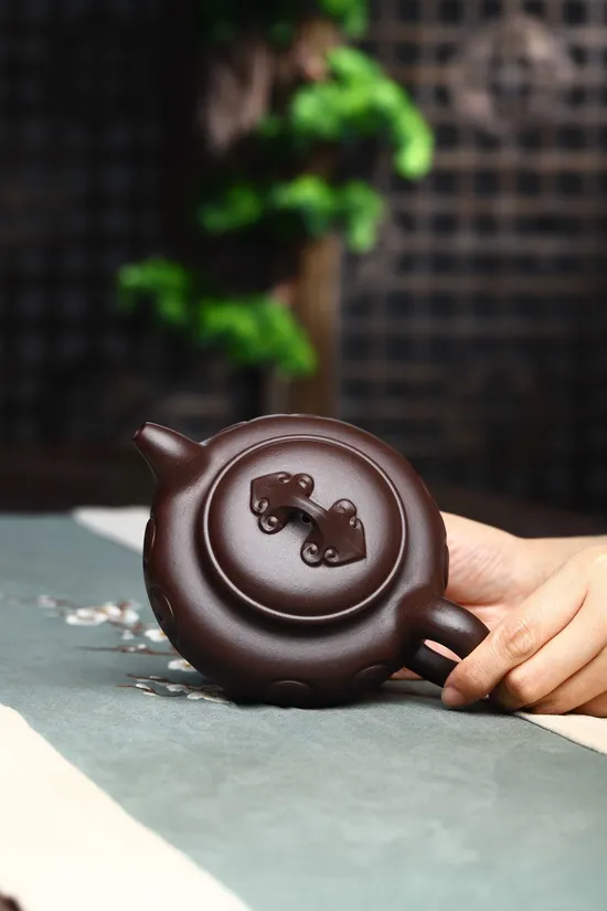 Yixing Teapot Handcrafted with Premium Zisha Clay | 450CC | Certified Artist 6