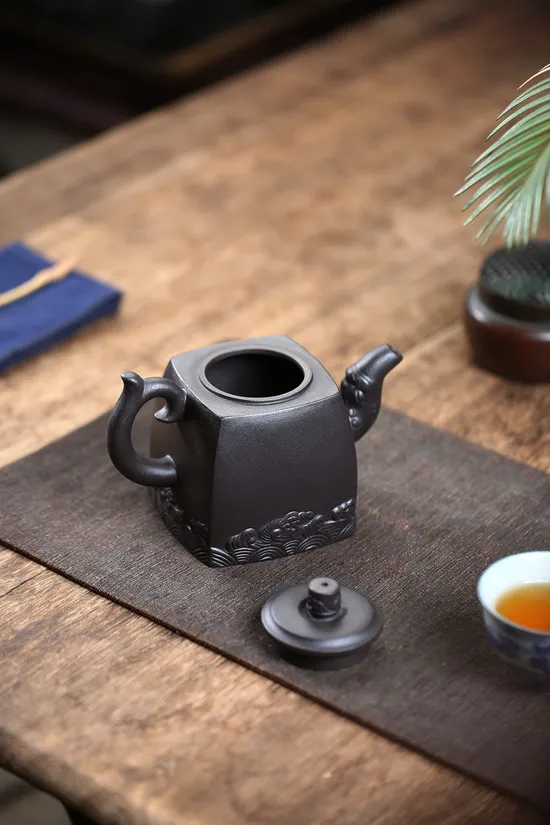 Yixing Teapot | Handcrafted Zisha Clay Artistry & Collectible Design 1