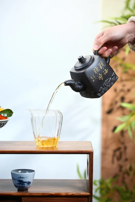 Yixing Teapot | Handcrafted Zisha Clay Artistry & Collectible Design 2