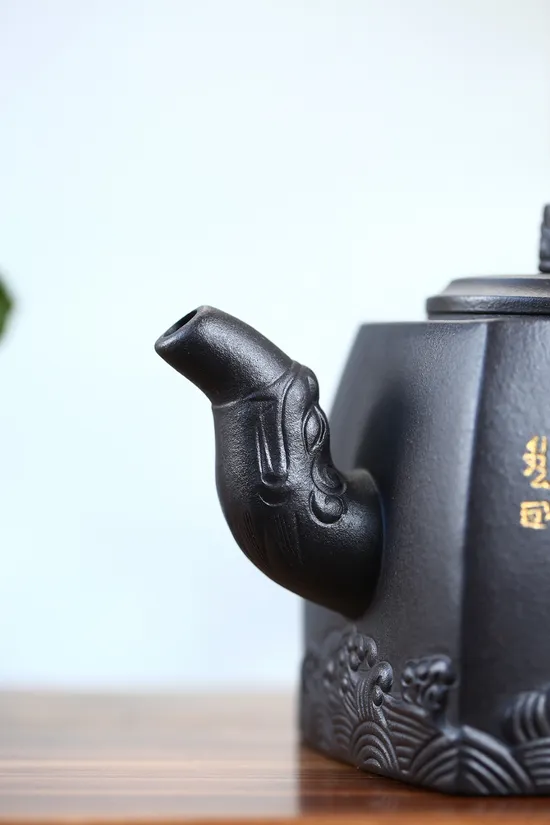 Yixing Teapot | Handcrafted Zisha Clay Artistry & Collectible Design 5