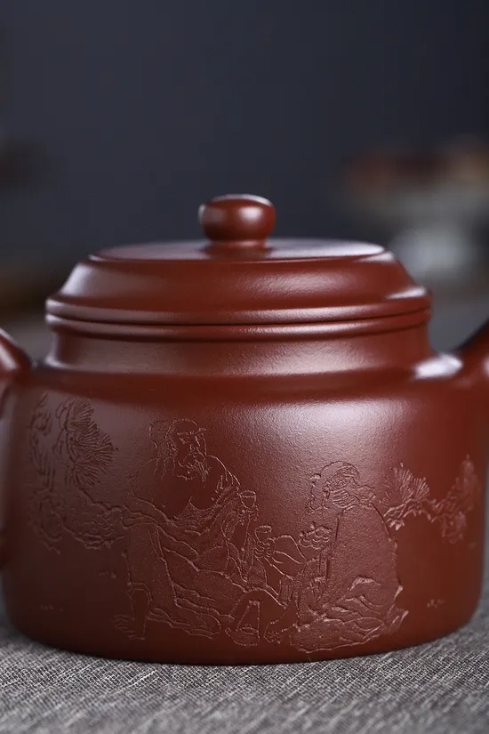 Yixing Zisha Teapot Masterpiece - Dragon Blood Clay Artistry 7