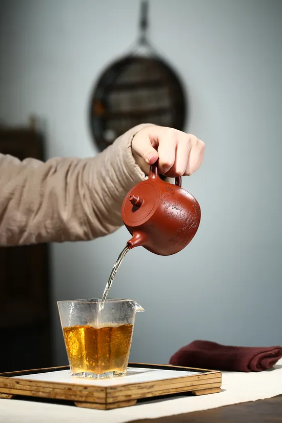 Yixing Zisha Teapot | Master Yang Junbao's Handcrafted Artistry 6