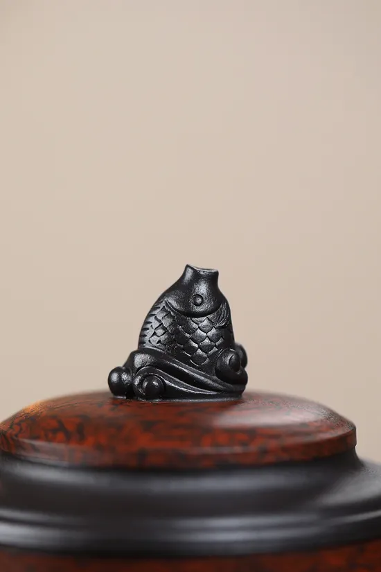 Yixing Clay Teapot | Premium Zisha Art & Craftsmanship 2