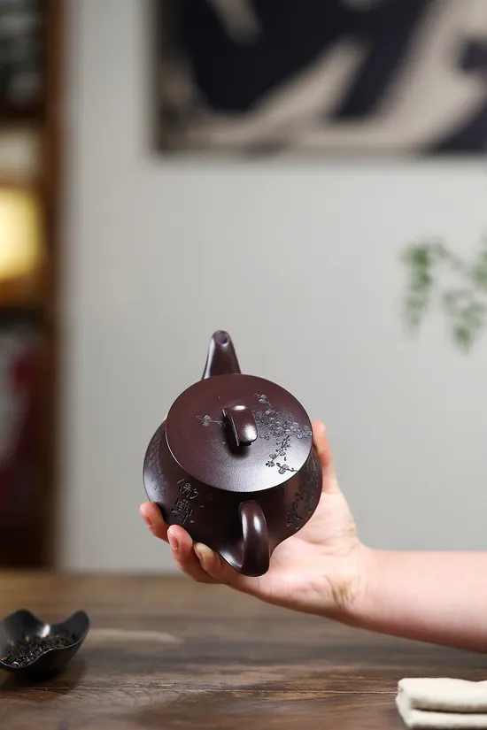 Premium Yixing Zisha Teapot - Handcrafted Ceramics, 20cc Capacity 4