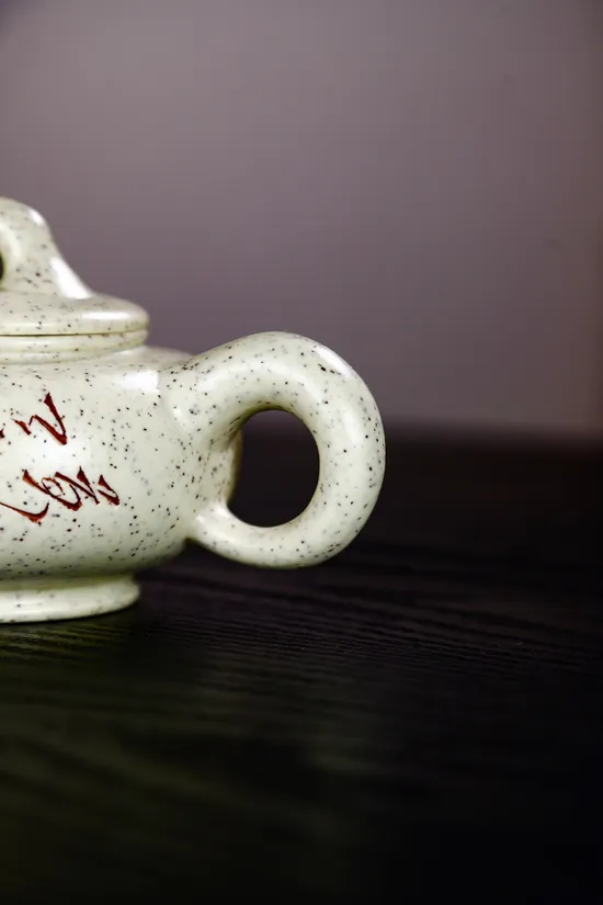 Yixing Zisha Teapot – Artisan-Crafted Purple Clay Teapots 4