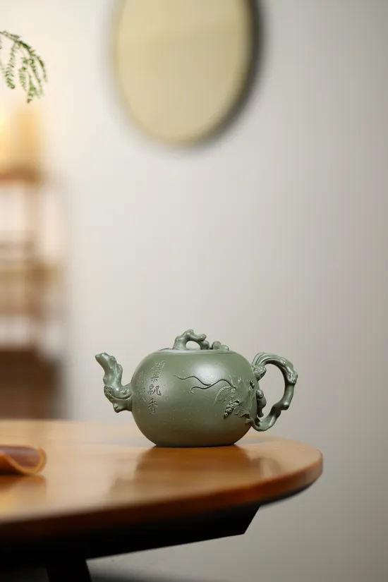Zisha Teapots: Yang Junbao | Squirrel & Grape | Benshanlvni clay 2