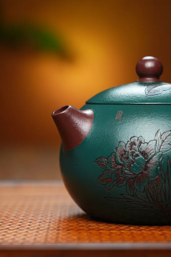 Zisha Teapots: National Master's New Rose | first-factory purple clay 3