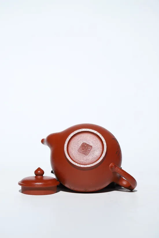 Yixing Zisha Teapot | Master Xu Aiping Handcrafted Collectible Artwork 8