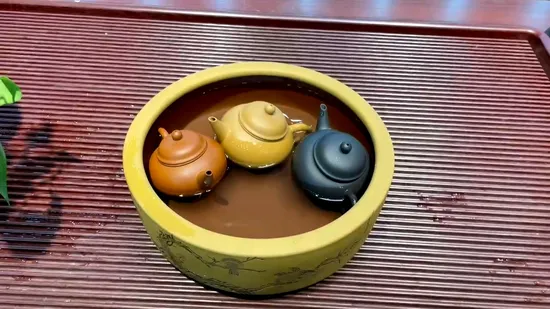 Yixing Zisha Clay Teapot | Handcrafted Thin-Wall Design 2
