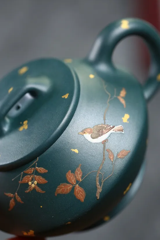 Artisan Yixing Zisha Teapot | Handcrafted Purple Clay Pot 4