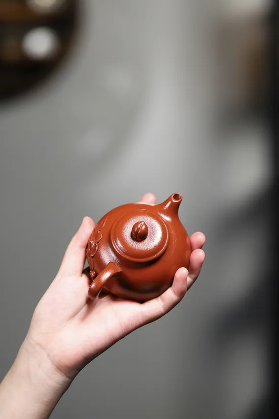 Yixing Zisha Teapot - Longevity Peach Artisan Clay Teapot 1