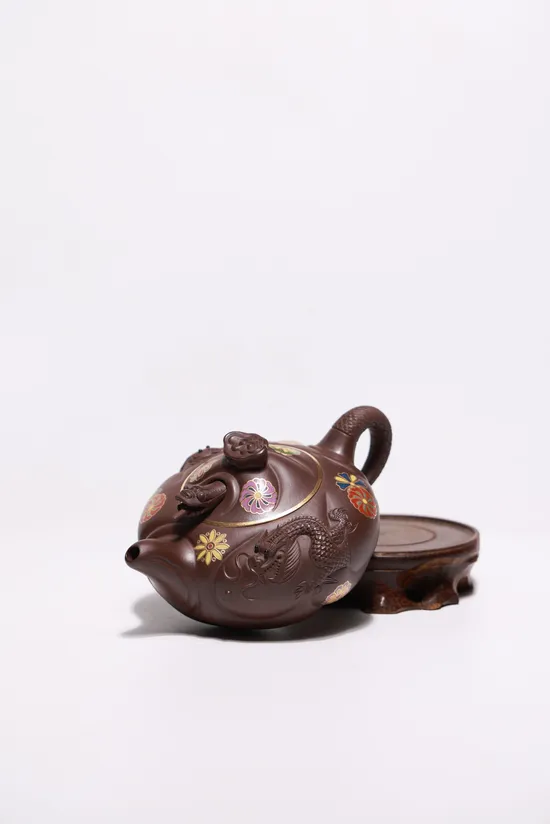 Premium Yixing Zisha Teapot - Artisan Crafted Clay Teapot 8