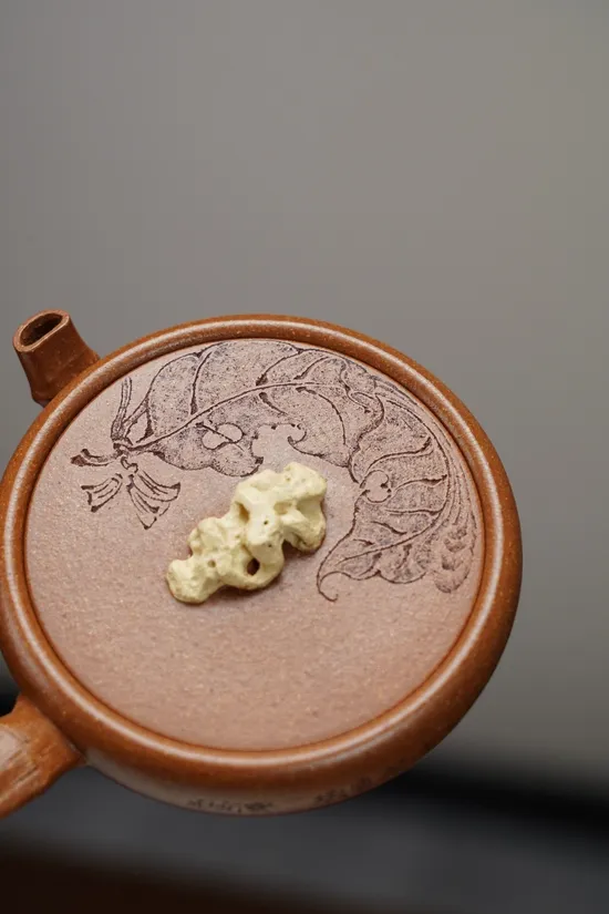 Yixing Zisha Teapot – Handcrafted Taihu Stone Design & Premium Clay 2