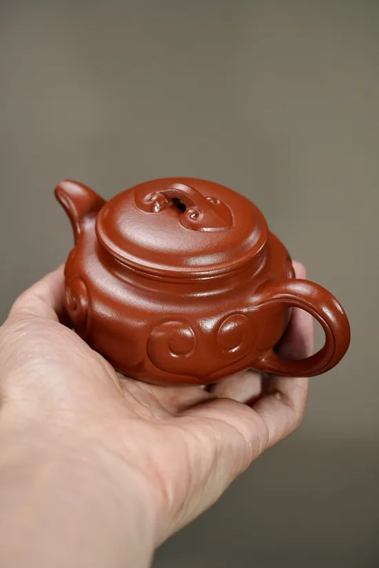 Premium Handcrafted Yixing Zisha Teapot – Antique Ruyi Design 2