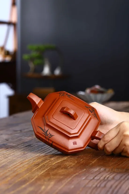 Yixing Zisha Teapot - Artisan Crafted Purple Clay Teapot 3