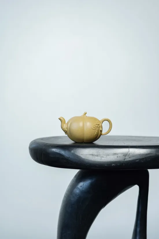 Premium Yixing Zisha Teapot | Handcrafted Thin Clay Art | 2700元 7